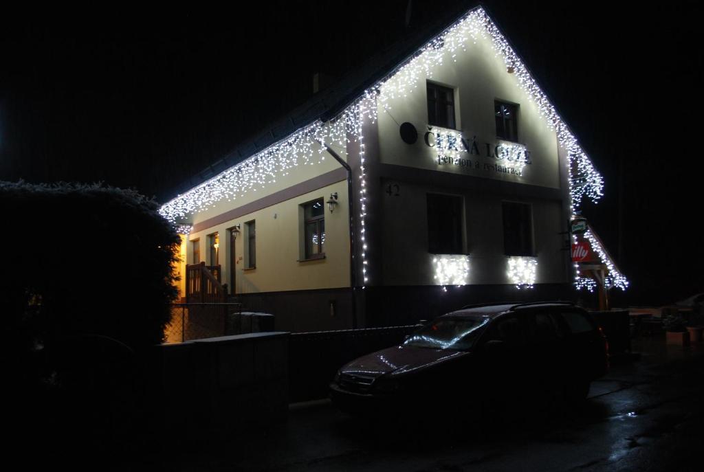 Hotel Cerna Louze à Branžež Extérieur photo